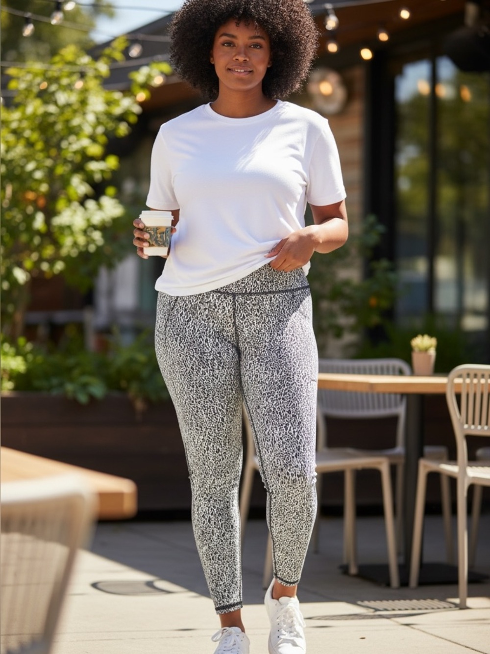 Stylish Black and White Leggings by Ideology (7/8 Length High Rise/Back Pocket)